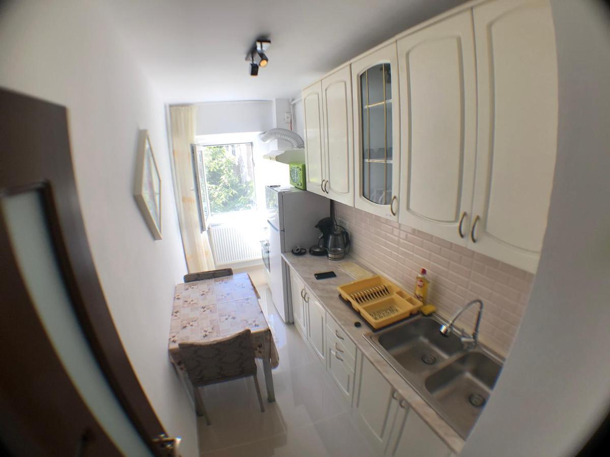 Le Garcon De Cristina-Simple,Quiet,Spacious Studio Bukarest Kültér fotó