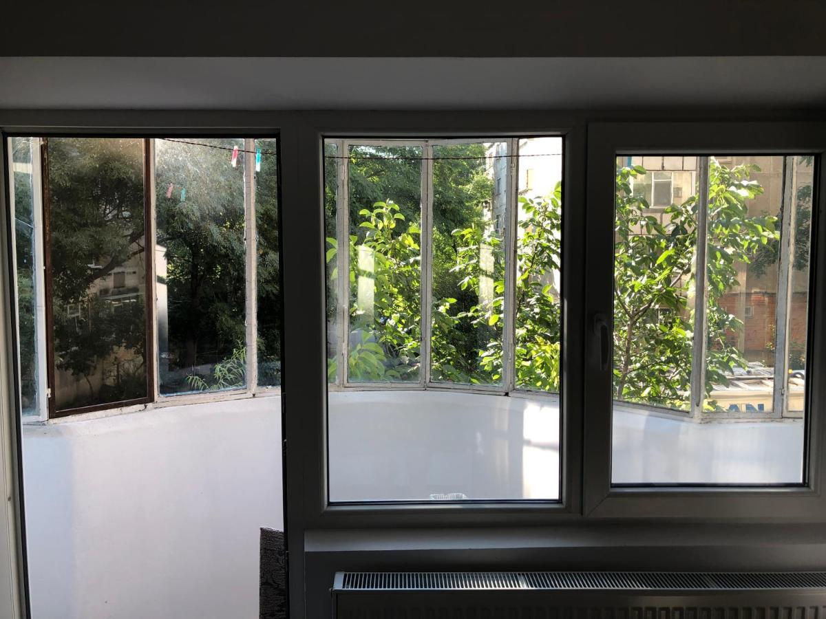 Le Garcon De Cristina-Simple,Quiet,Spacious Studio Bukarest Kültér fotó